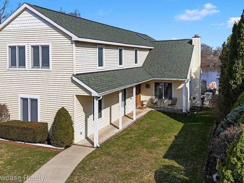 1st image of 2324 N Duck Lake Rd