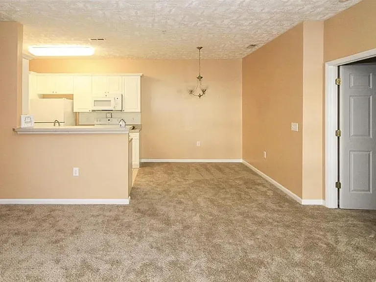 653 Brandermill Rd #103 — Photo 8