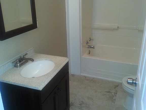 4th image of 61 W Evelyn Ave