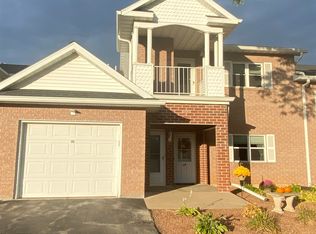 1807 Ridgeway Dr UNIT 35, De Pere, WI 54115