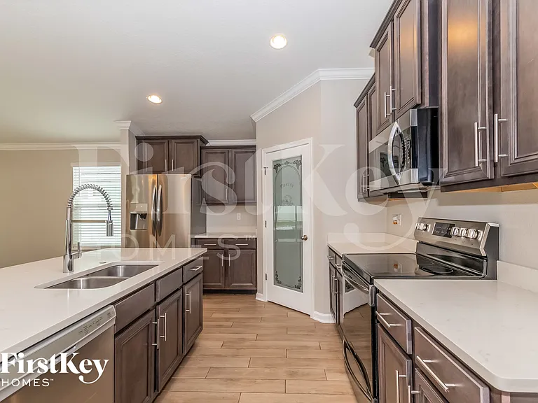 10112 Bengal Fox Dr — Photo 7
