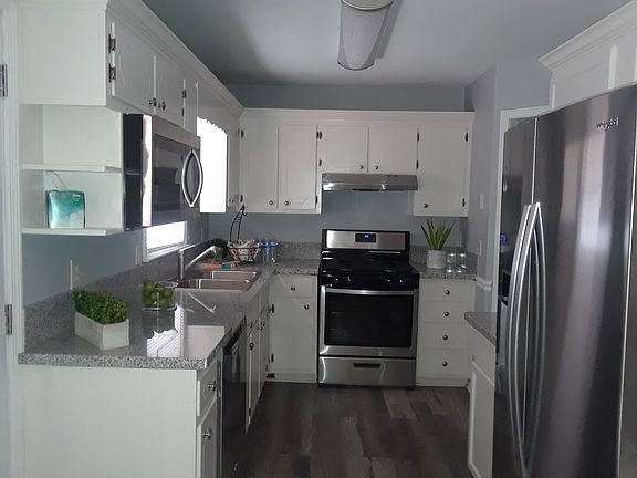 3rd image of 3430 Casa Woods Ln