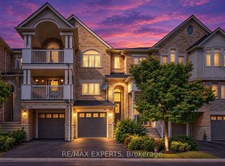 601 Shoreline Dr #97, Mississauga, ON L5B 4K1