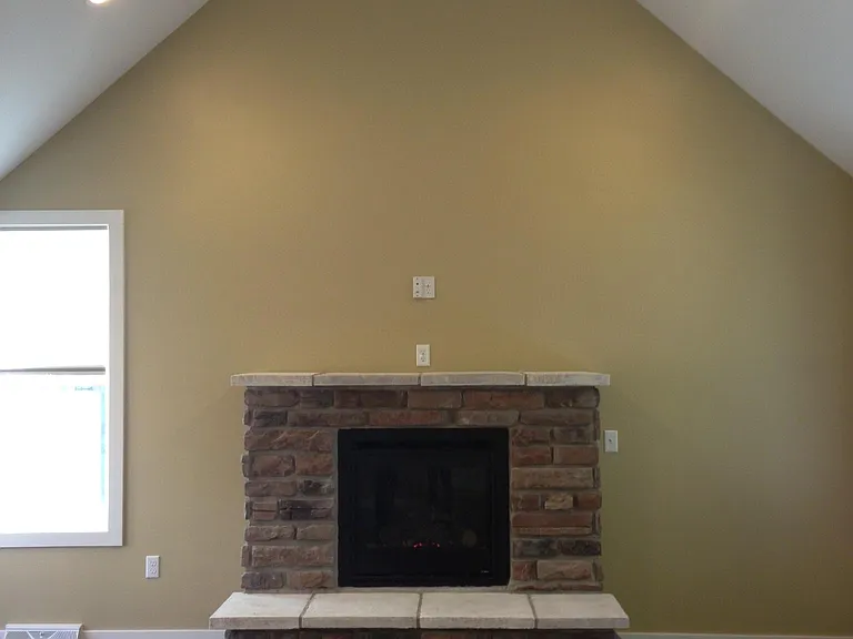 723 Jones St — Photo 6