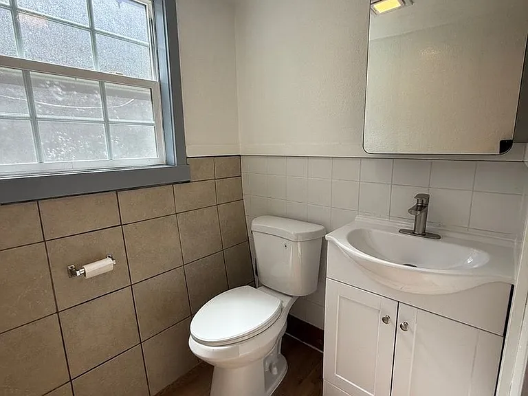 1435 Parker Street — Photo 15