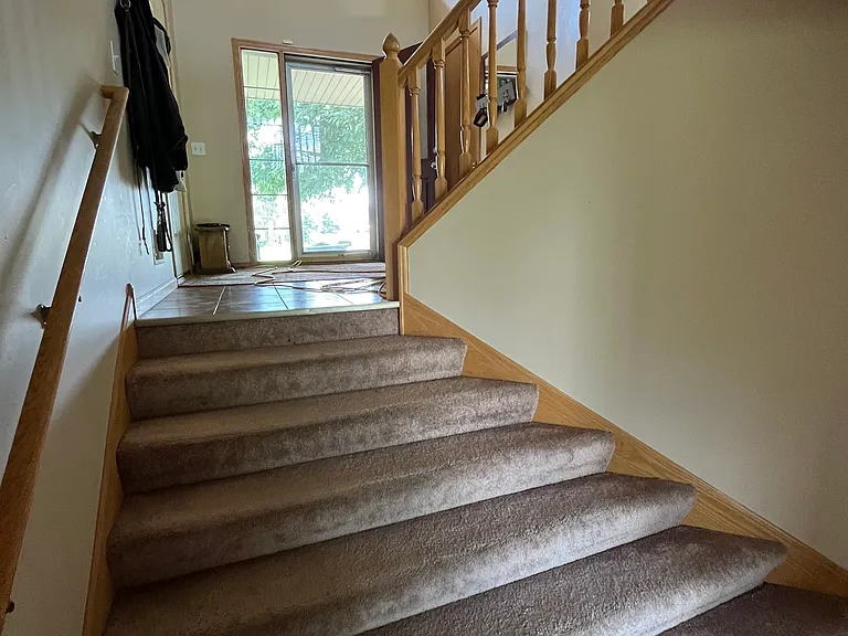 7865 Marilyn Dr — Photo 9