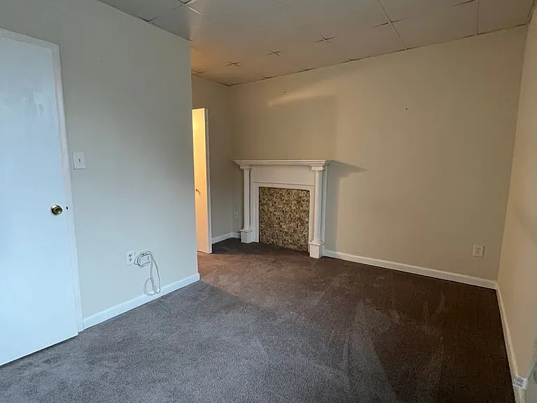 Morris Apartments — Photo 31