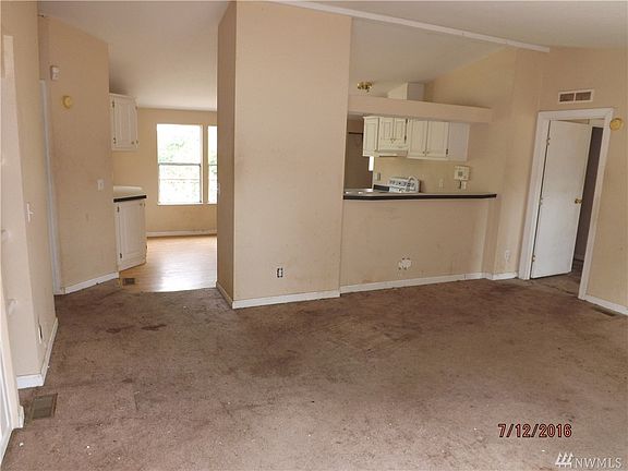 2nd image of 2213 212th Ave SW