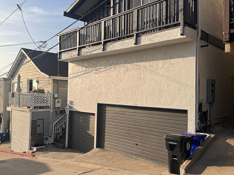 1st image of 215 El Porto St #215