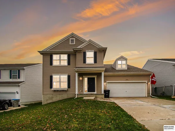 8901 Wyoming St, Omaha, NE 68122