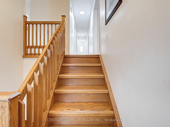 5th image of 34 Verney St N