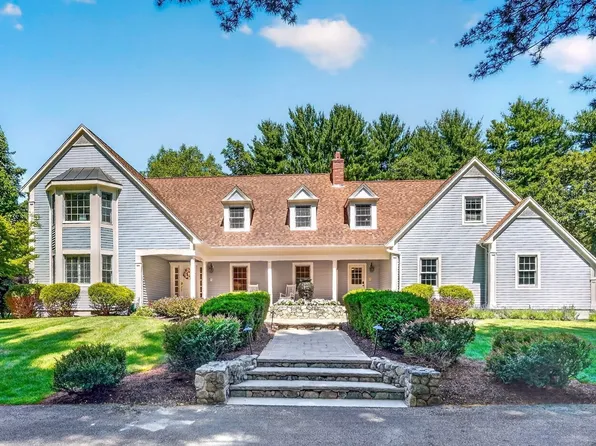 20 Winter St, Medfield, MA 02052
