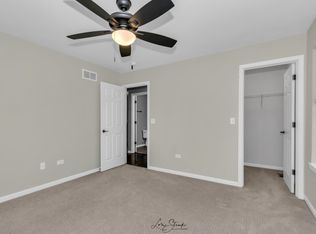 (Undisclosed Address), Aurora, IL 60504