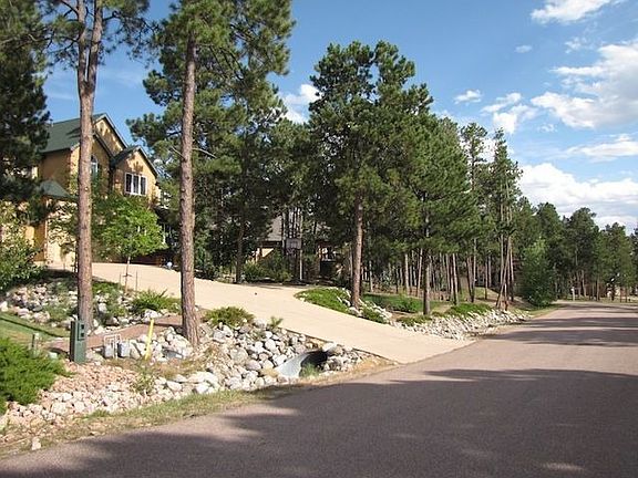 BEAUTIFUL NEIGHBORHOOD