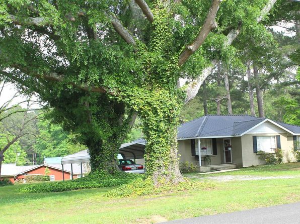 1515 Circle Dr, Oxford, AL 36203