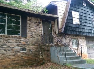 1442 High Meadow Dr, Stone Mountain, GA 30083