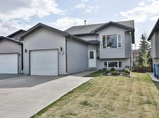 709 NE Blackfoot Ter W, Lethbridge, AB T1K 7Y6