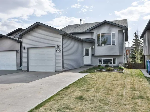 709 NE Blackfoot Ter W, Lethbridge, AB T1K 7Y6