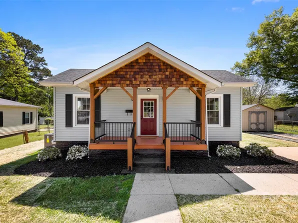 103 Park Ave, Mount Holly, NC 28120