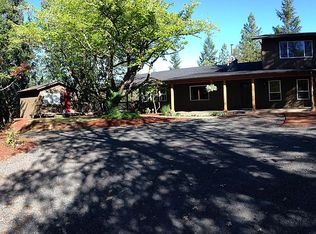 300 Humberd Ln, Grants Pass, OR