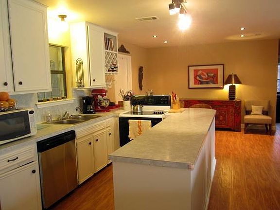 Stainless steel refrigerator and dishwasher
