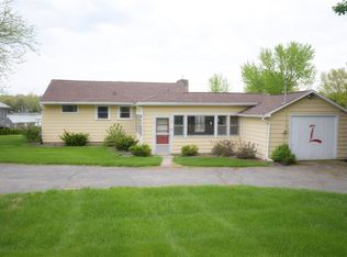 92 W Olcott Lk, Jackson, MI 49201
