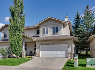 118 W Citadel Meadow Gdns NW, Calgary, AB T3G5N3