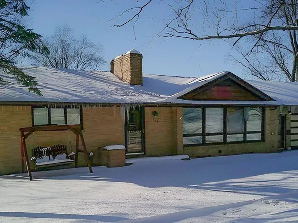 114 E Henry St, Flushing, MI 48433