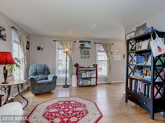 4th image of 11998 Farrabow Ln