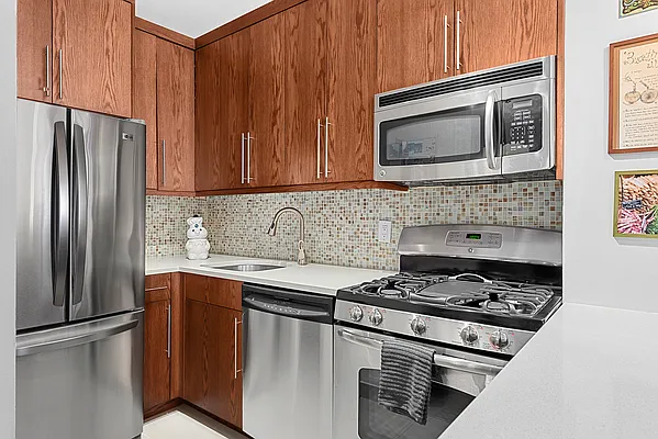 Sold by Corcoran | media 2