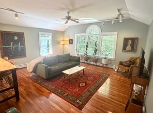 20 Inverness Rd, Falmouth, ME 04105