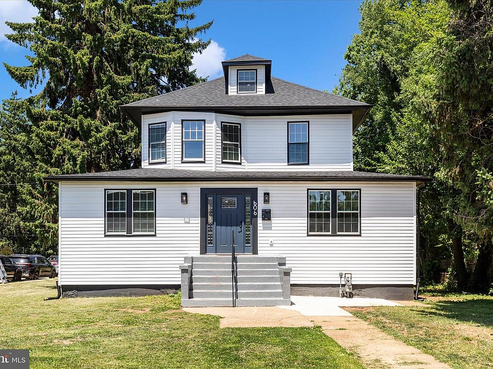 1st image of 3606 W Rogers Ave