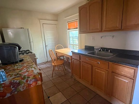 2nd image of 6 Landscape Ave #1
