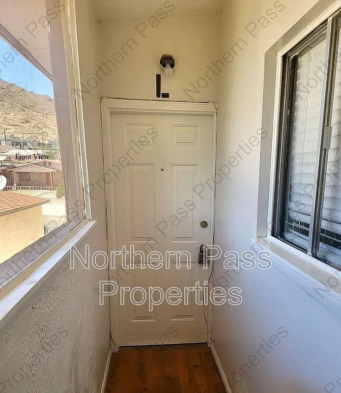 1 bed, 1.0 bath, 450 sqft, $625 — Photo 2
