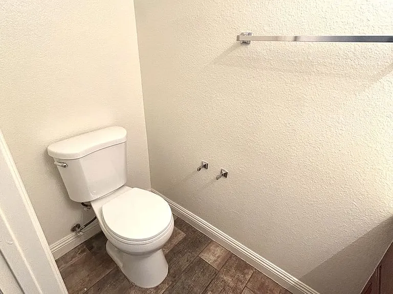 8877 Tomnitz Ave — Photo 10