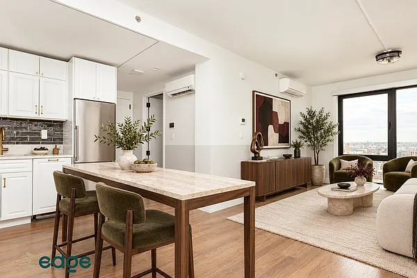 Living room, photo 3
