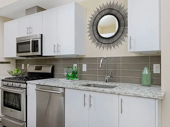 5th image of 1893 Vine St APT 103