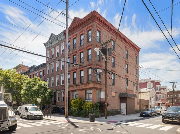 422 Madison St APT 4R, Hoboken, NJ 07030