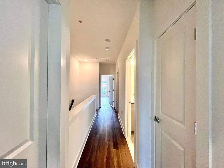 10840 Cedar Ave — Photo 14