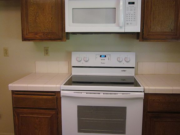 4th image of 37129 Village 37