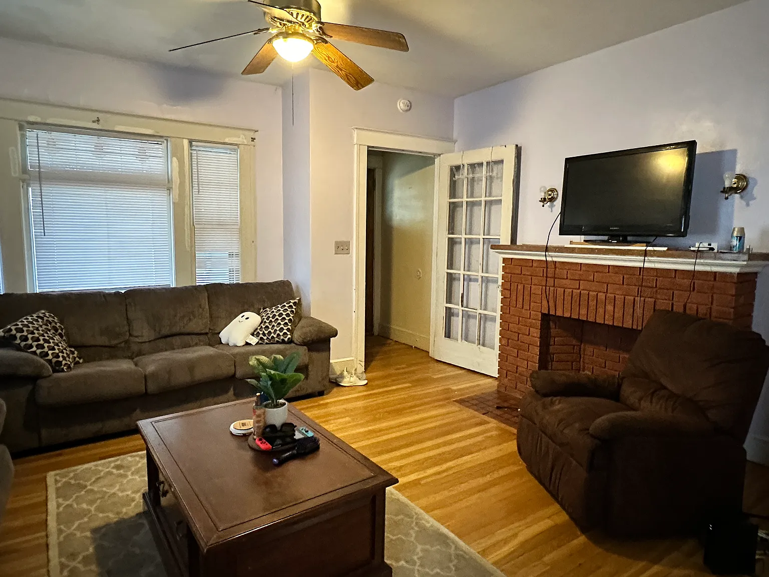 6 bed, 2784 sqft, $4,650 — Photo 3