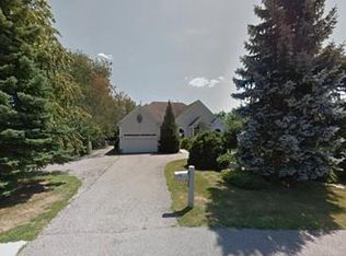 82 Bedford Rd, Woburn, MA 01801