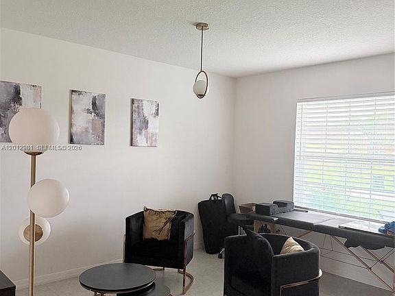 2nd image of 1557 SW Dycus Ave