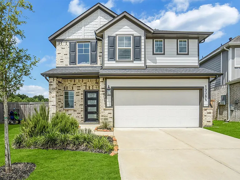 19384 Poppy Village Cir — Photo 1