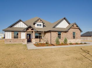3540 Meadowbrook Dr, Enid, OK 73703