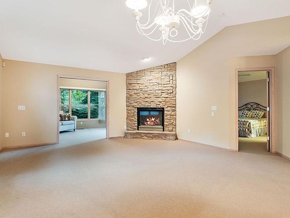 5th image of 728 Echo Shores Ct