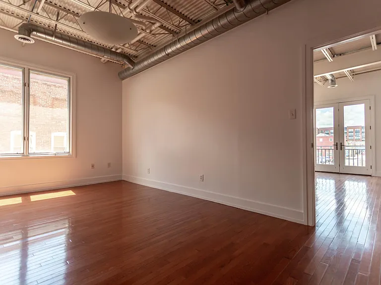 107 1st St S #210 — Photo 23