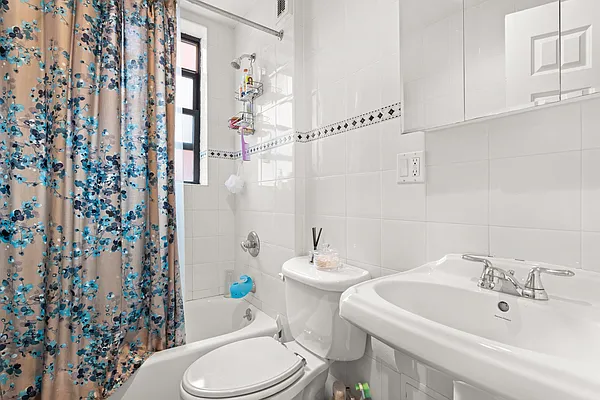 Rented by Keller Williams NYC | media 6