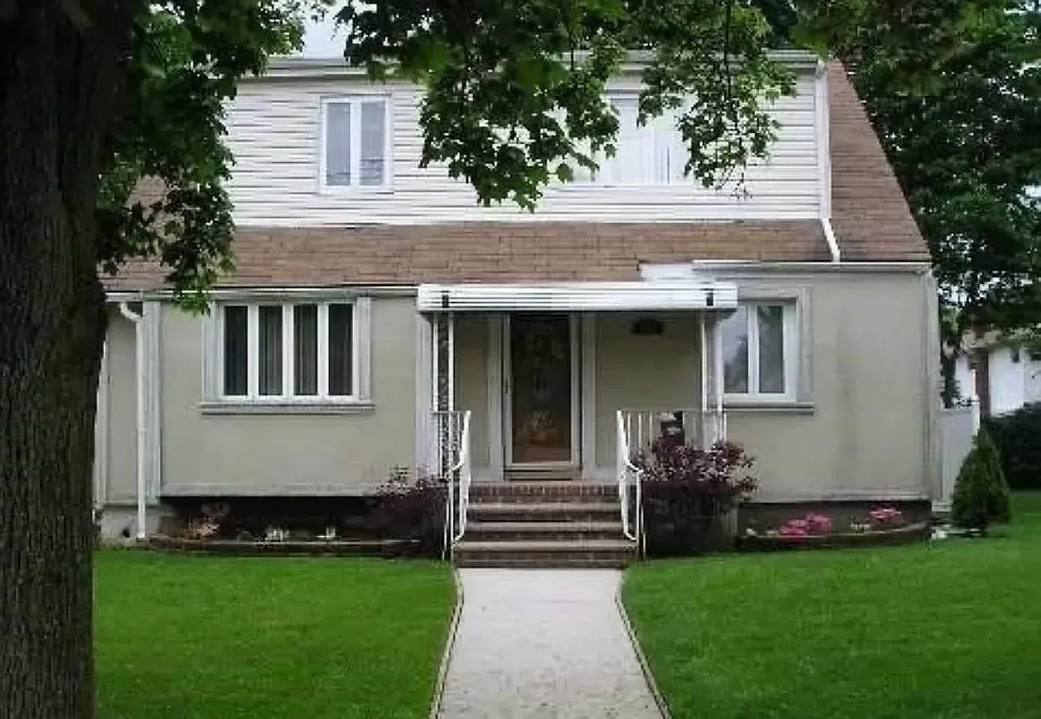 2 bed, $3,000 — Photo 1