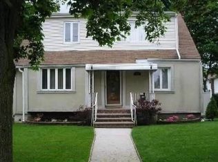 60 Elm St FLOOR 1, Valley Stream, NY 11580